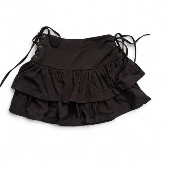 Black Ruffled Mini Skirt - Picture 4 of 4